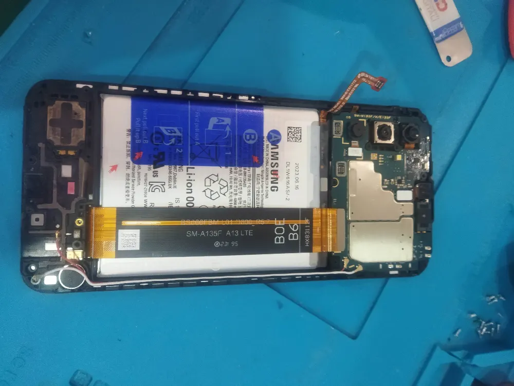 foto principale Sostituzione batteria smartphone a A agnina, Roma - iRiparazioni | Anagnina