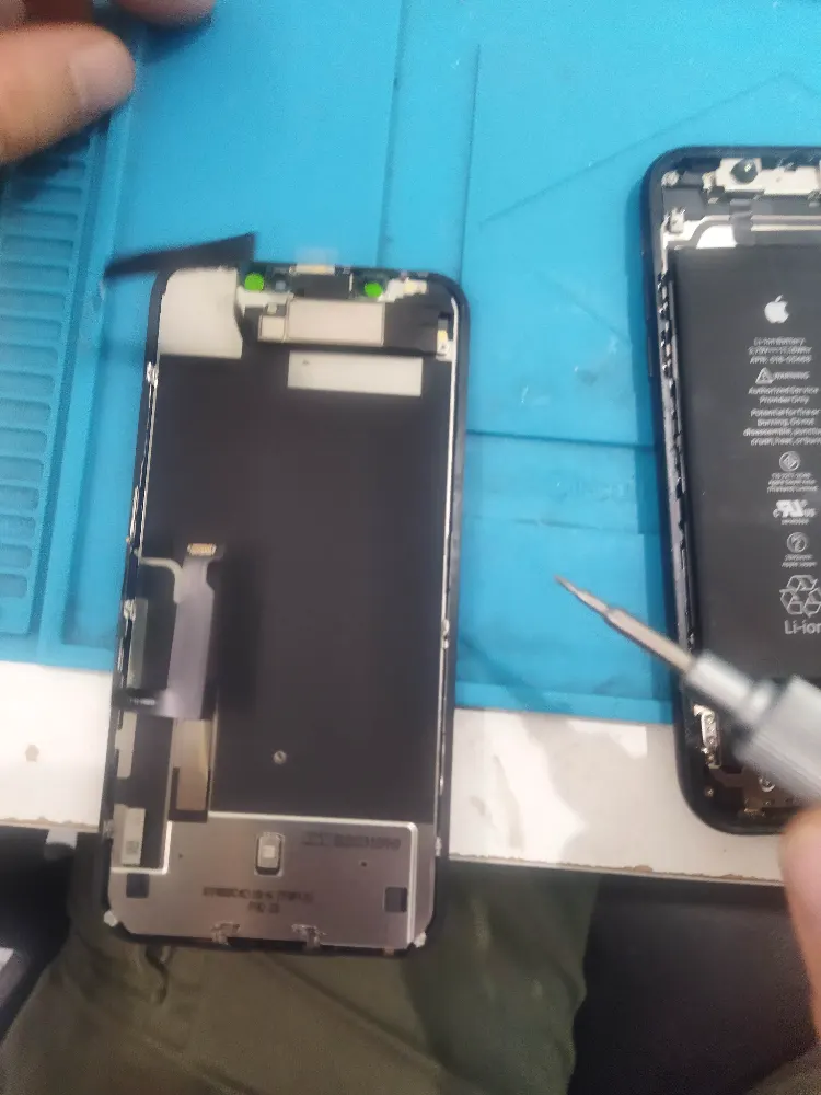 foto 2 Sostituzione schermo smartphone a Anagnina, Roma - iRiparazioni | Anagnina