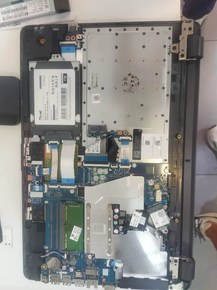 foto principale sostituzione disco ssd a Anagnina, Roma - iRiparazioni | Anagnina