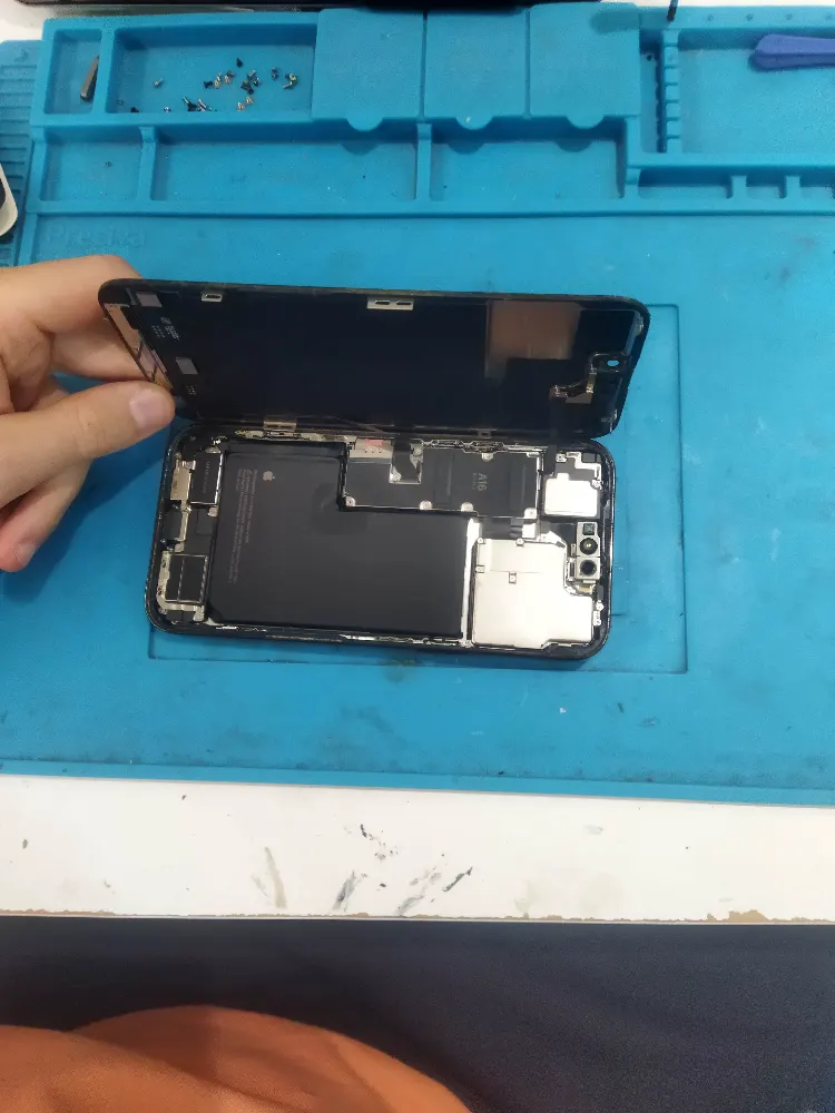 foto principale Sostituzione schermo smartphone a Anagnina, Roma - iRiparazioni | Anagnina