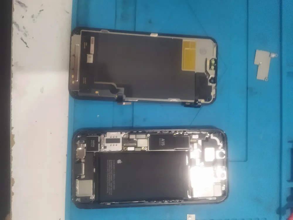 foto principale Sostituzione schermo smartphone a Anagnina, Roma - iRiparazioni | Anagnina