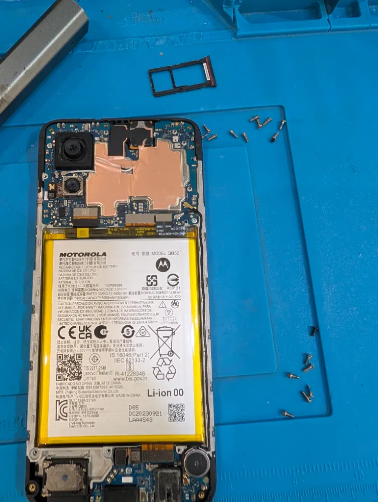 foto 2 Sostituzione schermo smartphone a Bracciano - iRiparazioni | Bracciano