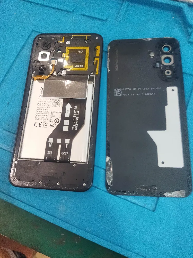foto 2 Sostituzione schermo smartphone a Bracciano - iRiparazioni | Bracciano