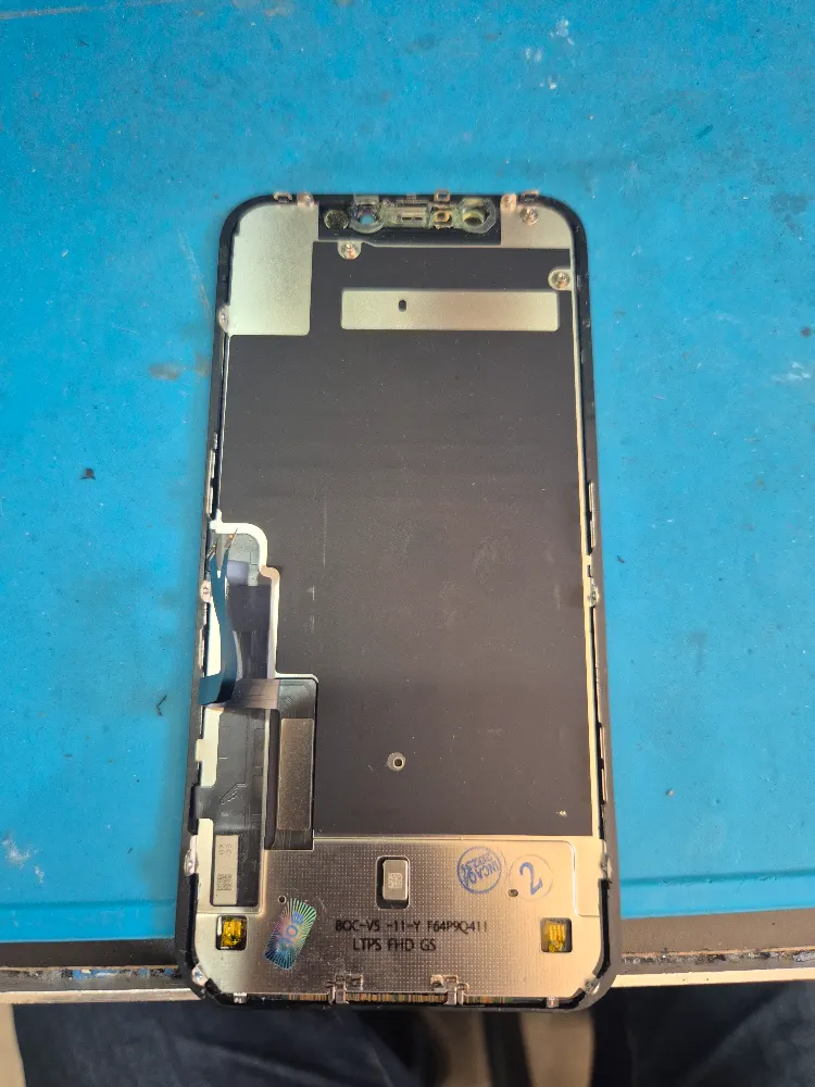 foto principale Sostituzione schermo smartphone a Frosinone, Frosinone - iRiparazioni | Frosinone
