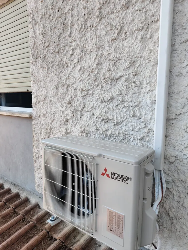 foto 2 installazione climatizzatore a Santa Severa - Thermoroma