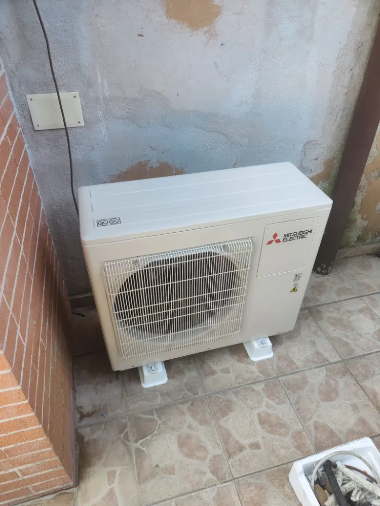 foto principale installazione climatizzatore a Trieste, Roma - Thermoroma