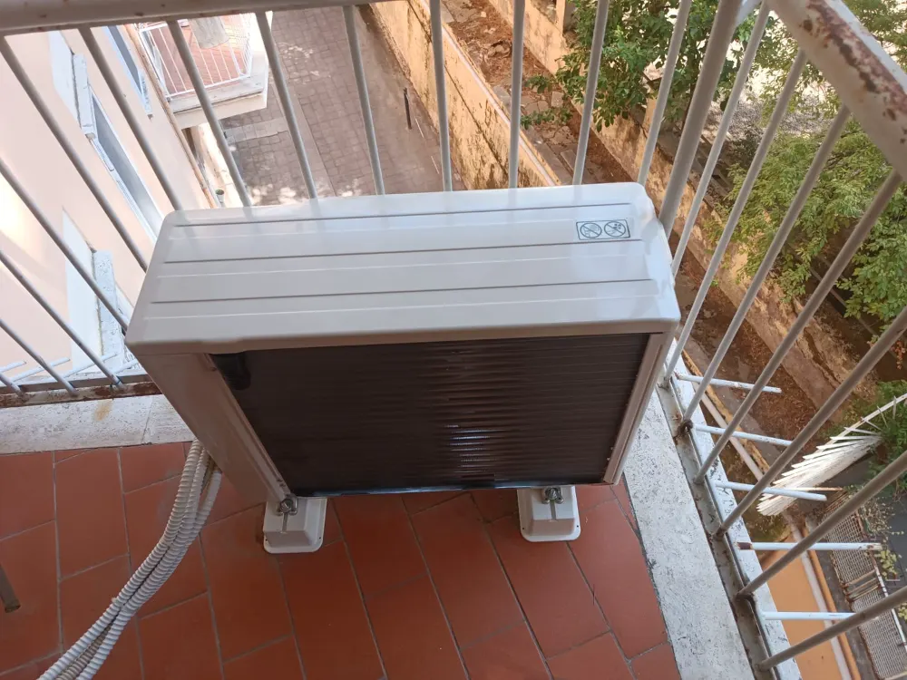 foto 2 installazione climatizzatore a Trieste, Roma - Thermoroma